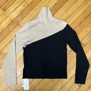 NEW Commense Turtleneck Tan & Black XL